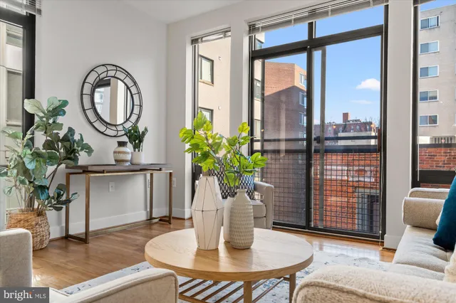 $575,000 | 1211 13th Street Northwest, Unit 404, Washington, DC 20005