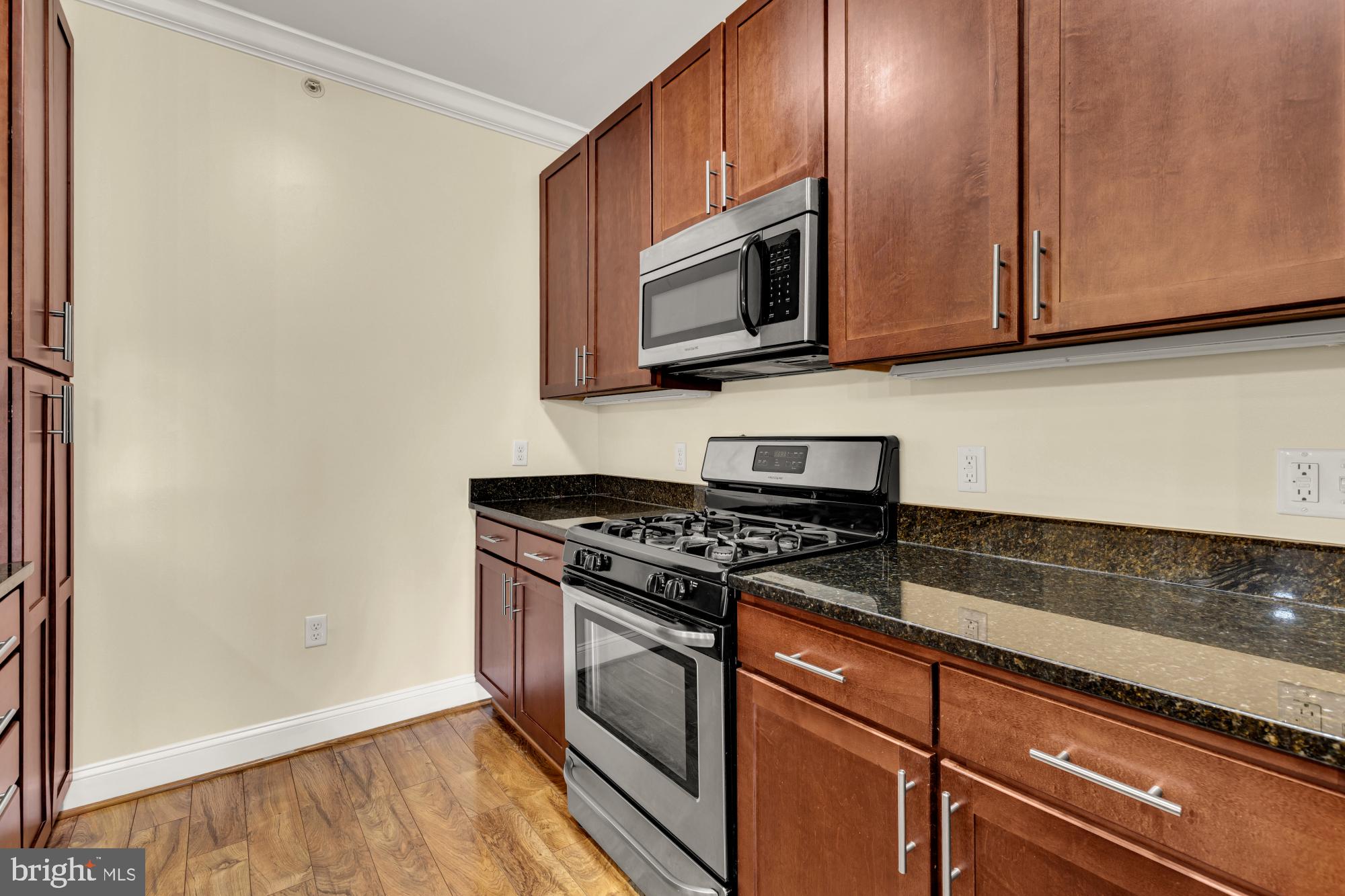 6301 Edsall Road, Unit 507 Alexandria, VA 22312 - Photo 9 of 40 All Stainless Appliances