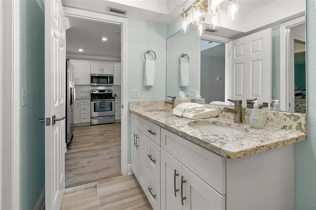 $1,299,500 | 19418 Gulf Boulevard, Unit 407, Indian Shores, FL 33785