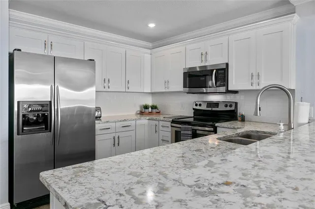 $1,299,500 | 19418 Gulf Boulevard, Unit 407, Indian Shores, FL 33785