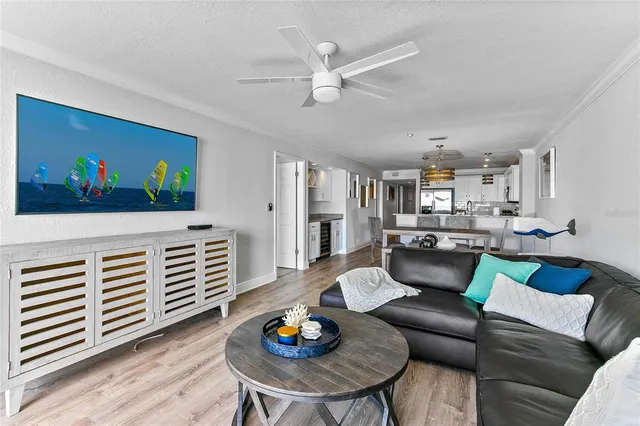 $1,299,500 | 19418 Gulf Boulevard, Unit 407, Indian Shores, FL 33785