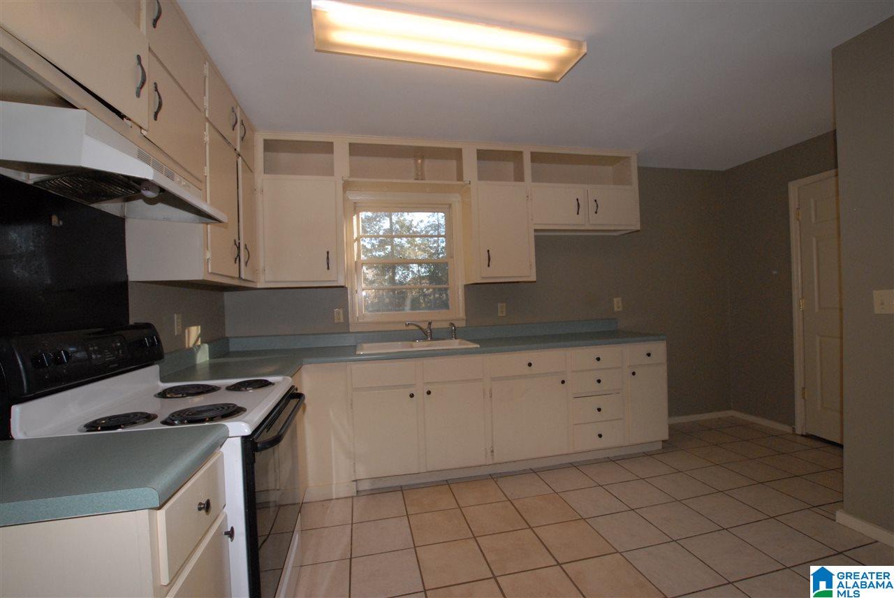 901 27th Avenue Northeast Center Point, AL 35215 - Photo 23 of 28