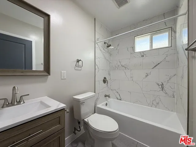 $2,900 | 1505 South Cochran Avenue, Unit 2, Los Angeles, CA 90019