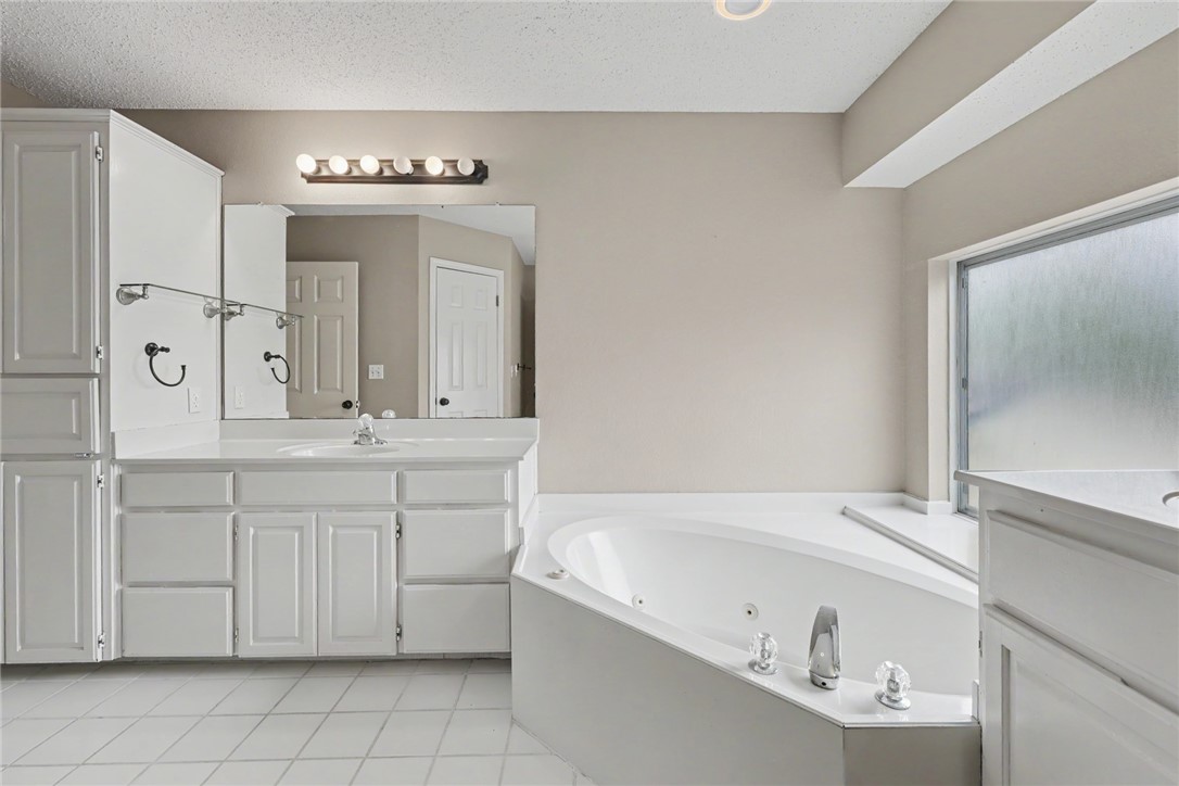 7617 Del Rio Drive Corpus Christi, TX 78413 - Photo 23 of 38