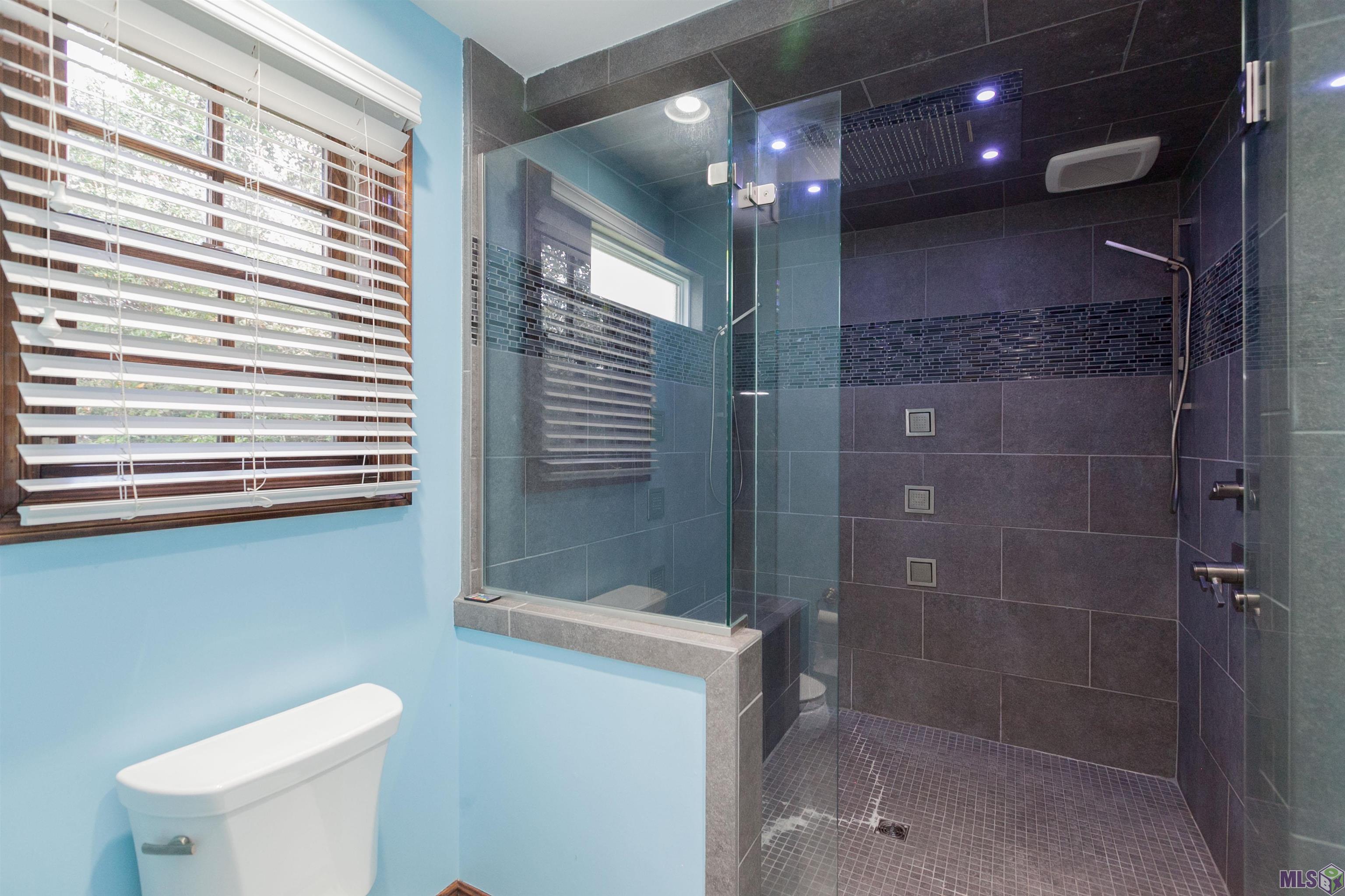 6414 Highland Road Baton Rouge, LA 70808 - Photo 11 of 25 Master Bathroom