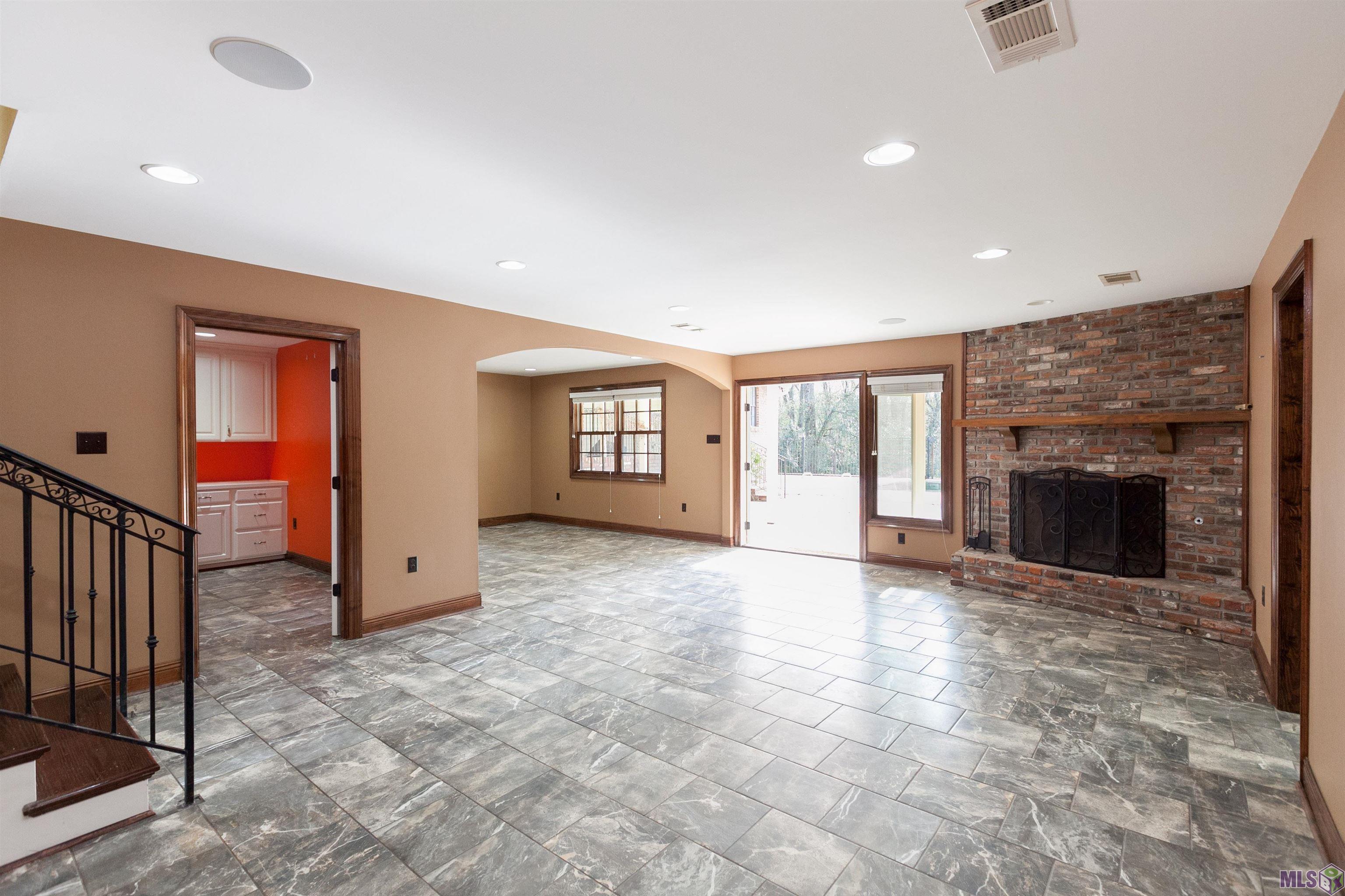 6414 Highland Road Baton Rouge, LA 70808 - Photo 15 of 25 Downstairs Den