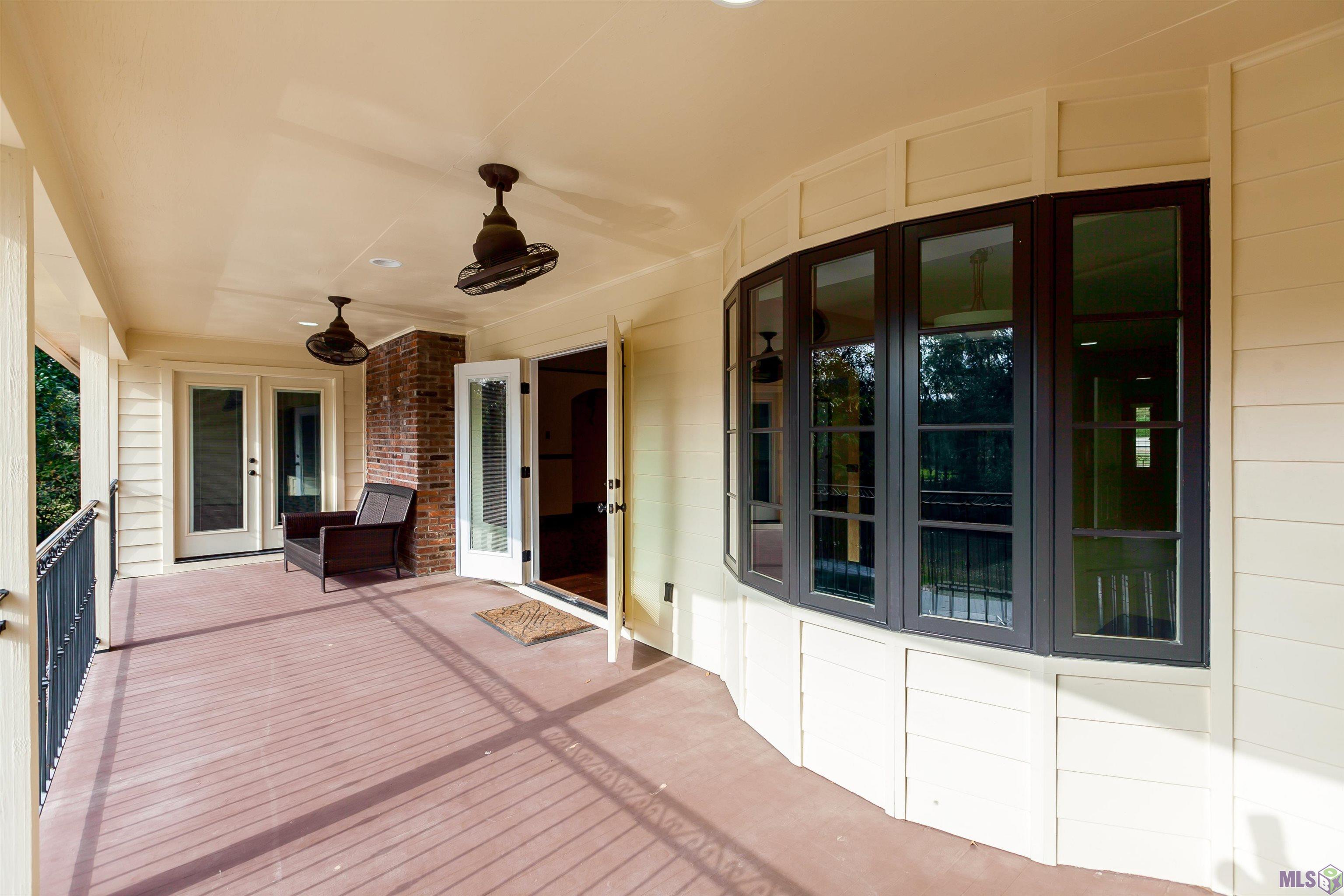 6414 Highland Road Baton Rouge, LA 70808 - Photo 3 of 25 Upstairs Balcony