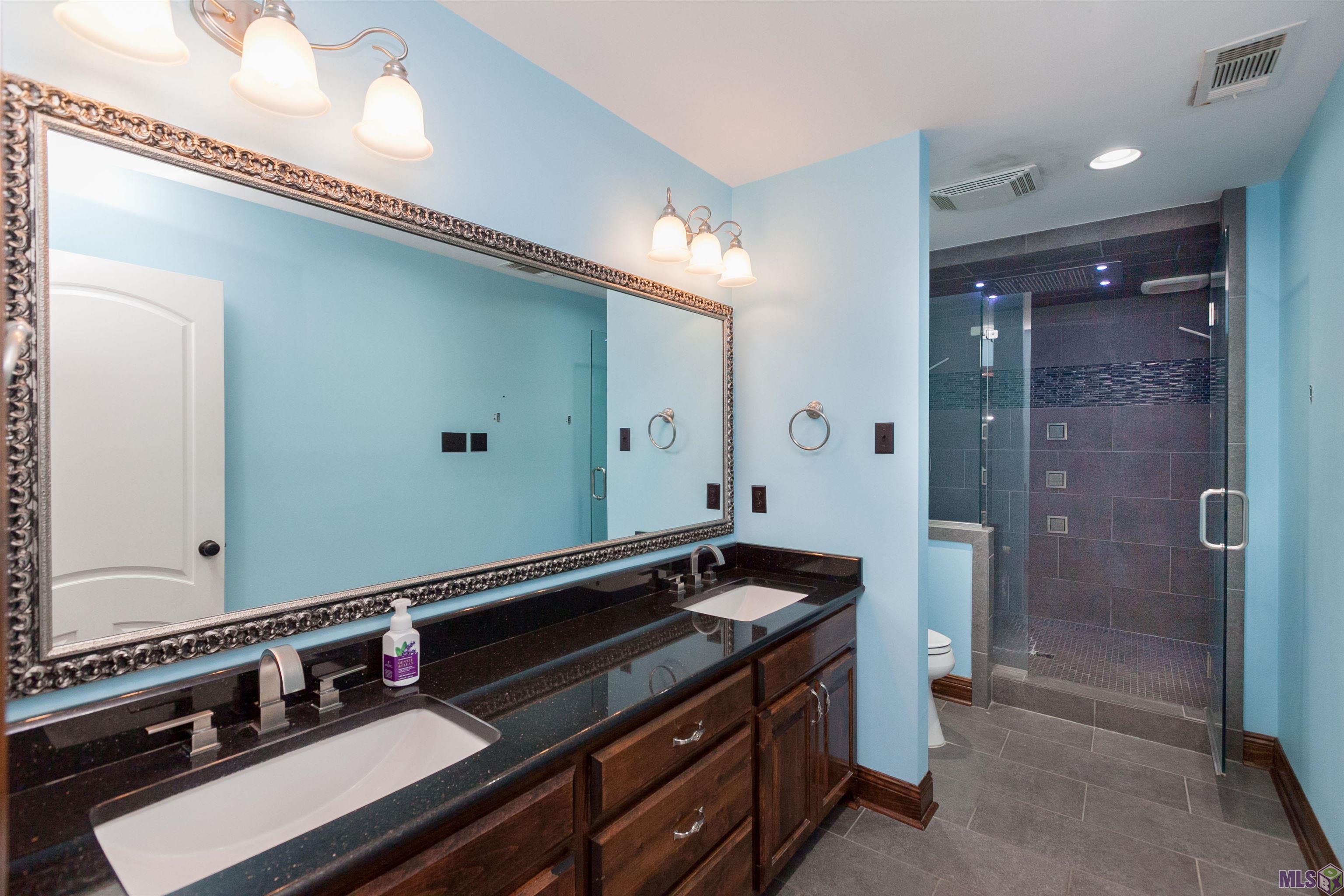 6414 Highland Road Baton Rouge, LA 70808 - Photo 10 of 25 Master Bedroom
