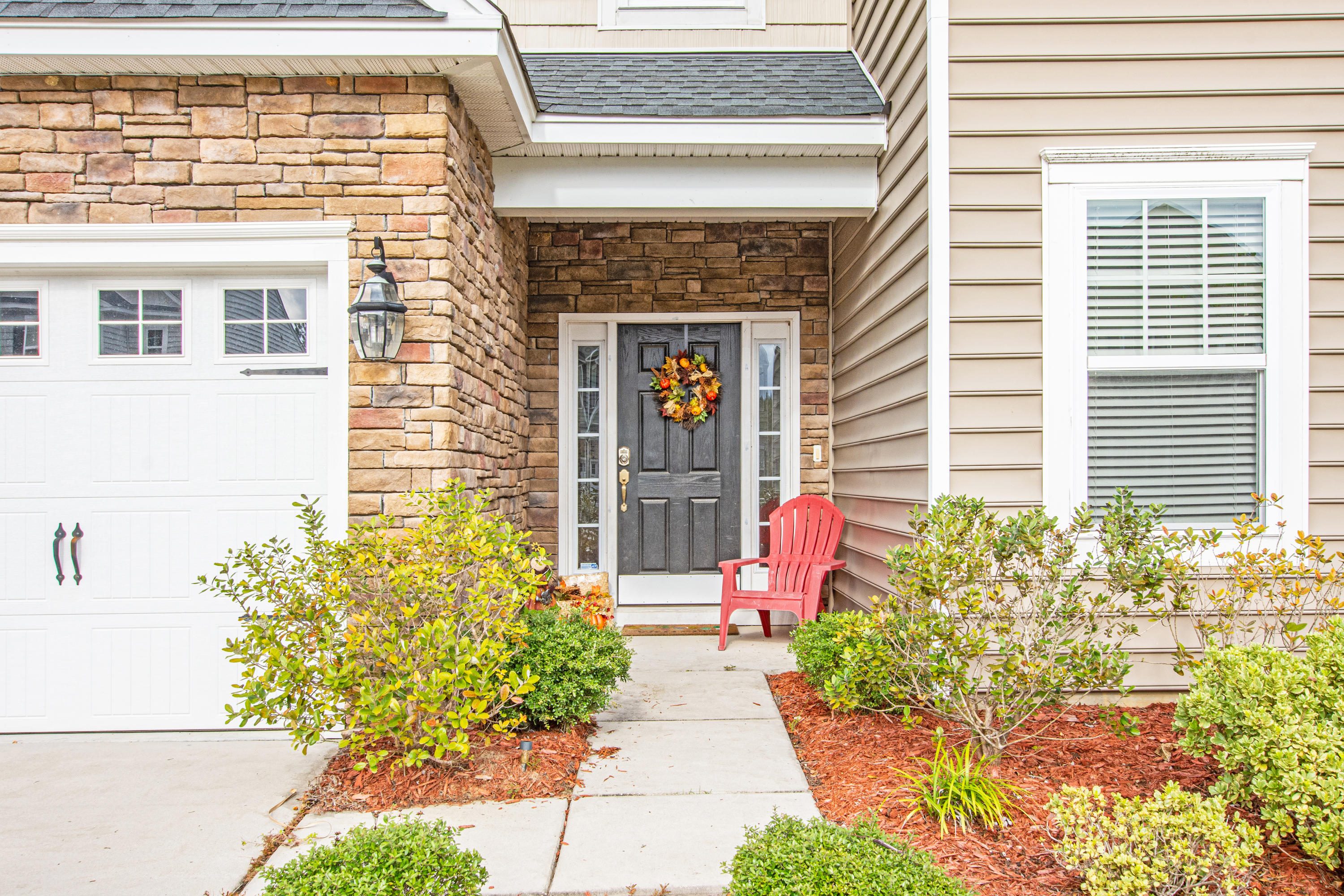306 Bracken Fern Road Moncks Corner, SC 29461 - Photo 2 of 32 0-7