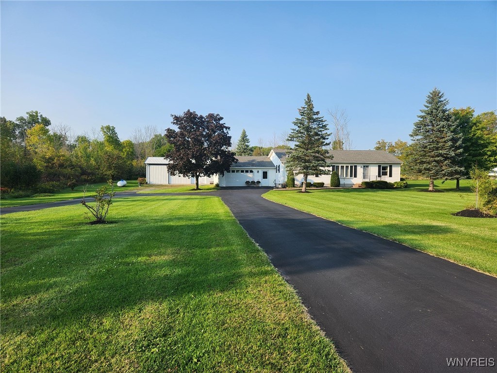 Welcome to 2631 Braley Road!