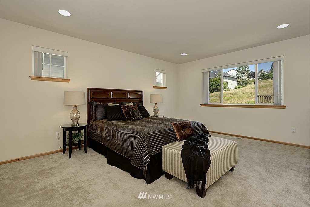 3506 Wells Avenue South Renton, WA 98055 - Photo 14 of 24