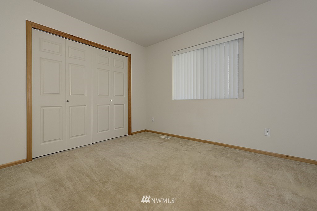 3506 Wells Avenue South Renton, WA 98055 - Photo 19 of 24