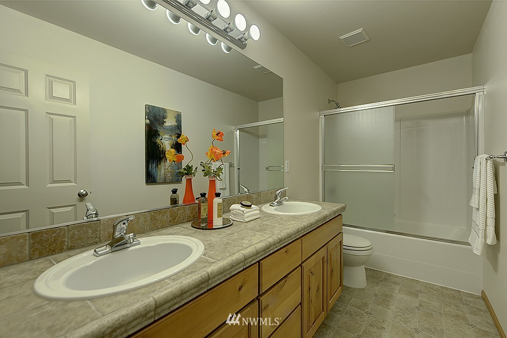 3506 Wells Avenue South Renton, WA 98055 - Photo 21 of 24