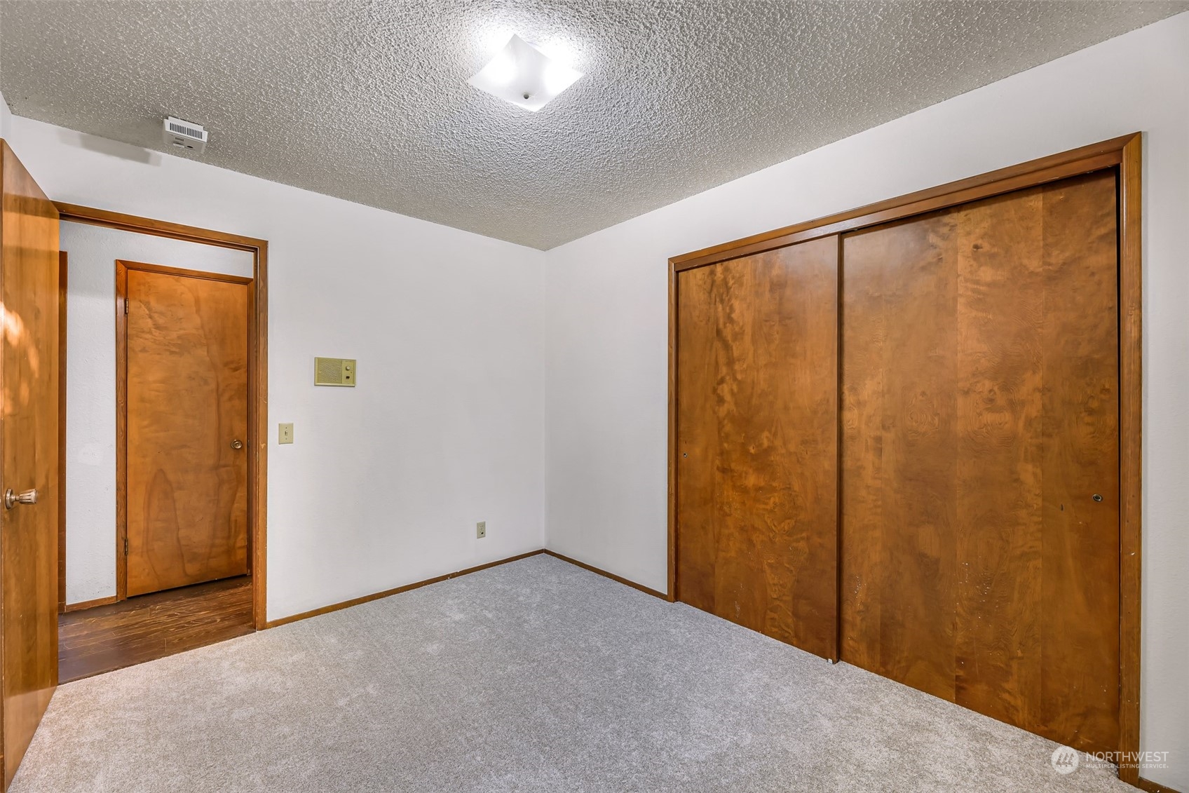 2835 Thornton Road Ferndale, WA 98248 - Photo 24 of 37 an empty room with a large window