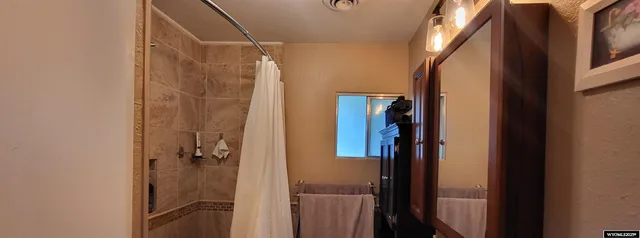 $200,000 | 801 Madison Avenue, Sinclair, WY 82334