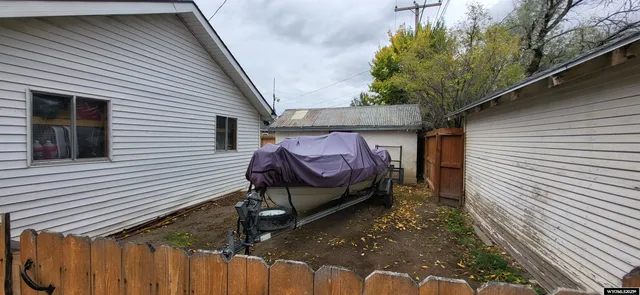 $200,000 | 801 Madison Avenue, Sinclair, WY 82334