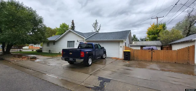 $200,000 | 801 Madison Avenue, Sinclair, WY 82334