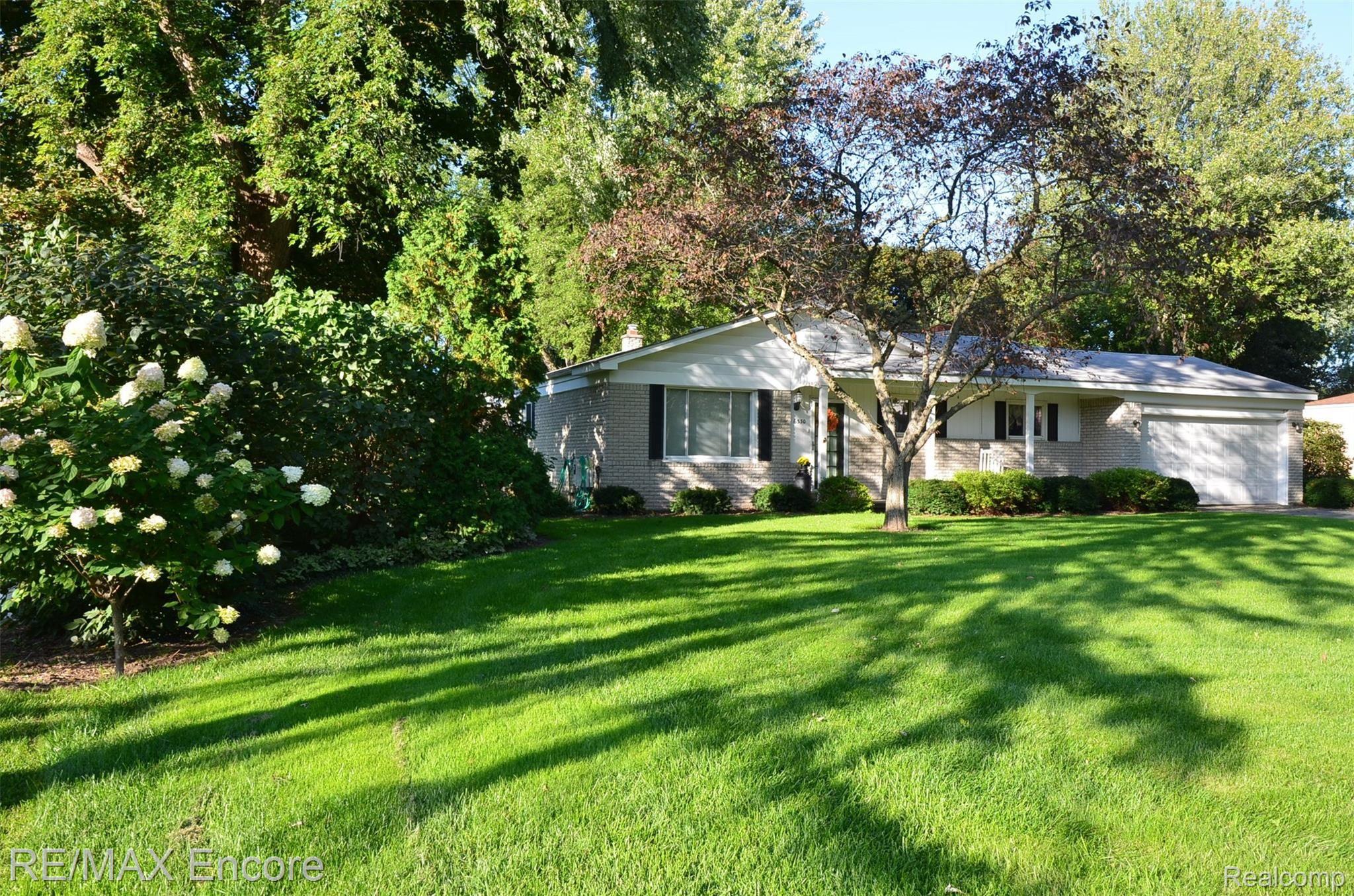 6330 Waldon Road Clarkston, MI 48346 - Photo 1 of 56 DSC_0038.JPG