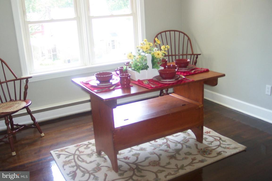 1720 Ridgeview Avenue Lancaster, PA 17603 - Photo 9 of 13 Gallery Image 9