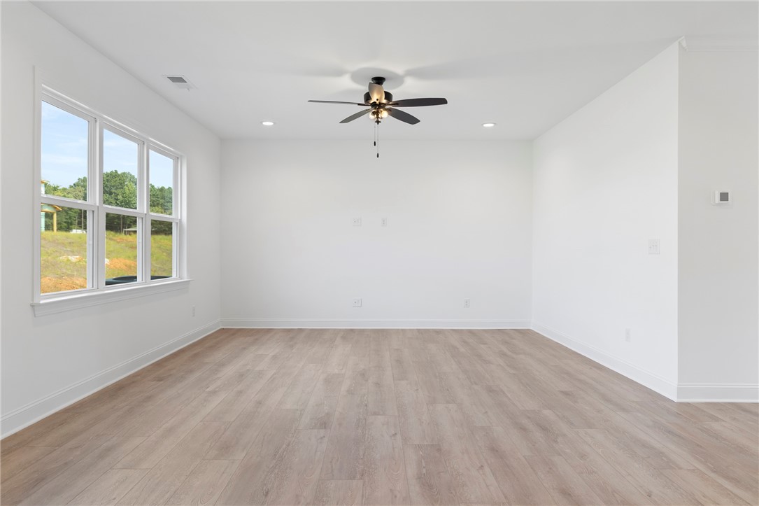207 Branford Street, Unit SUN0132 Anderson, SC 29625 - Photo 16 of 50 Family Room