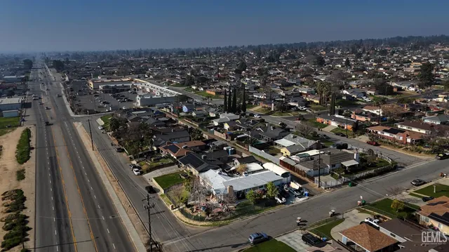 an aerial view of multiple house