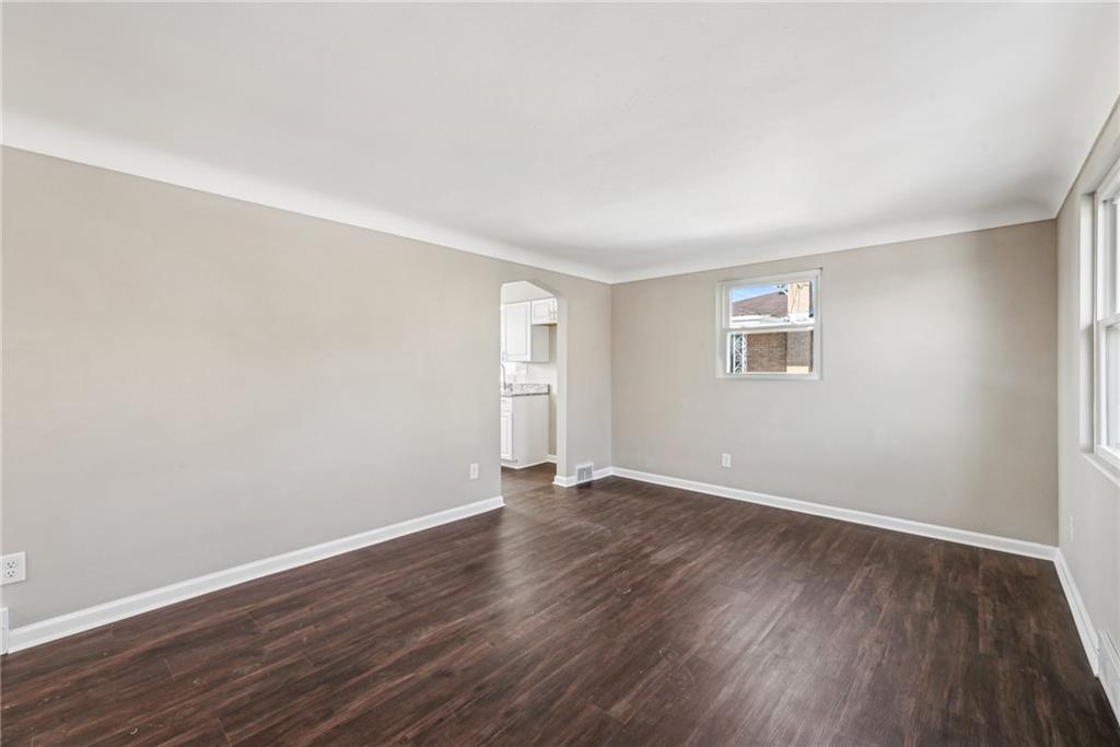 10660 Bellview Drive Irwin, PA 15642 - Photo 8 of 28