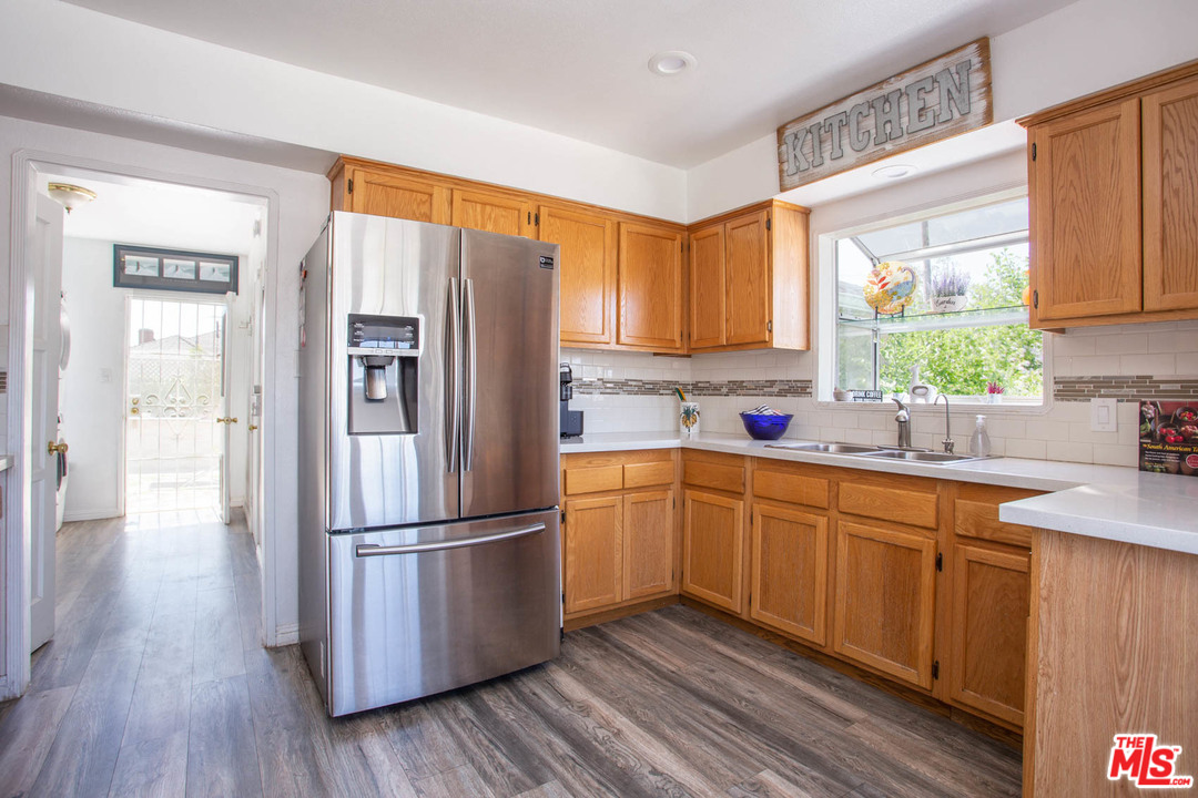 3605 Buckingham Road Los Angeles, CA 90016 - Photo 11 of 31