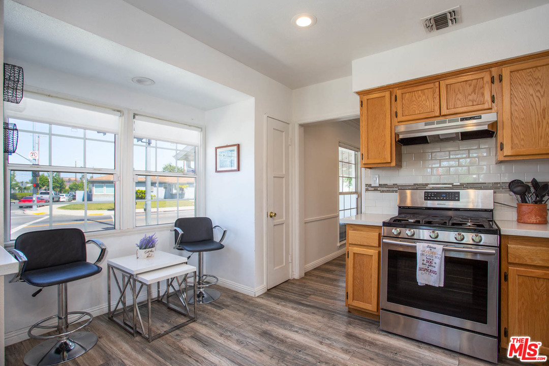 3605 Buckingham Road Los Angeles, CA 90016 - Photo 13 of 31