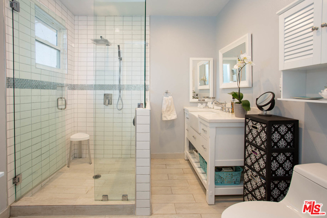 3605 Buckingham Road Los Angeles, CA 90016 - Photo 16 of 31