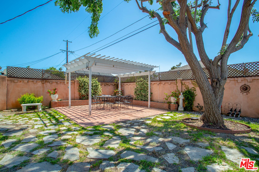 3605 Buckingham Road Los Angeles, CA 90016 - Photo 23 of 31