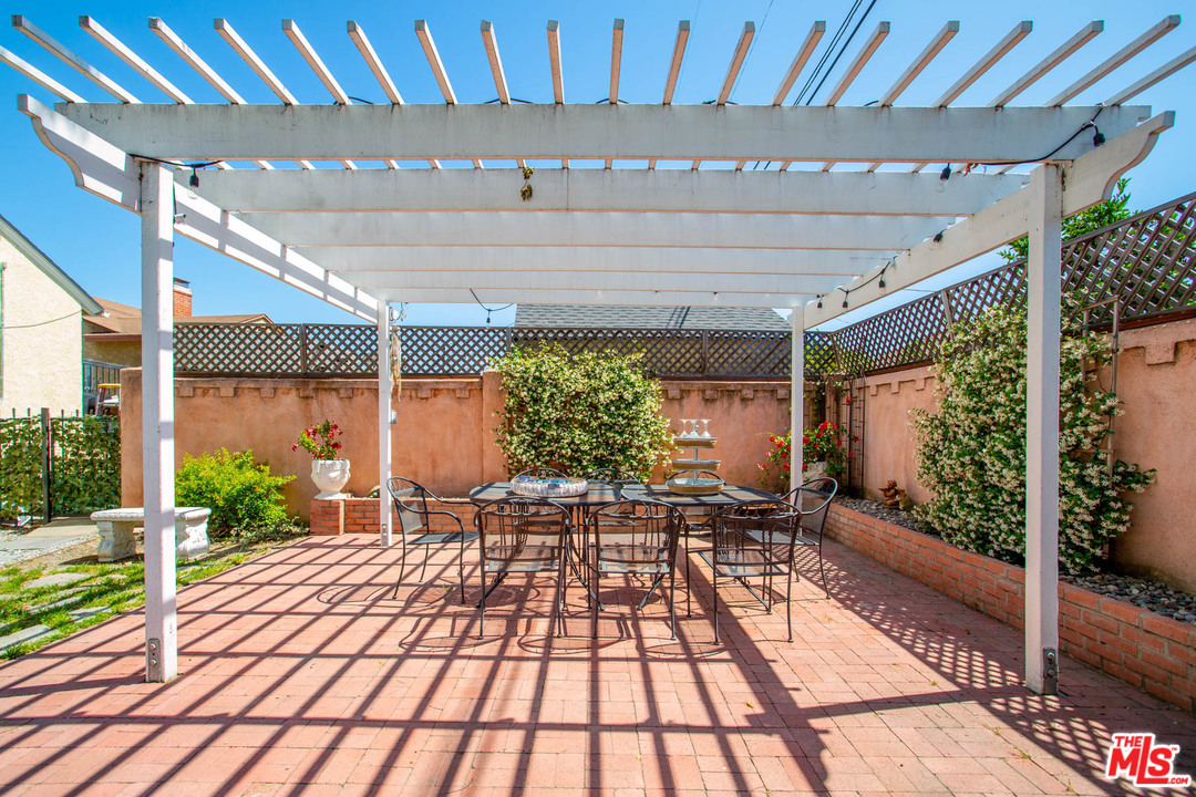 3605 Buckingham Road Los Angeles, CA 90016 - Photo 24 of 31