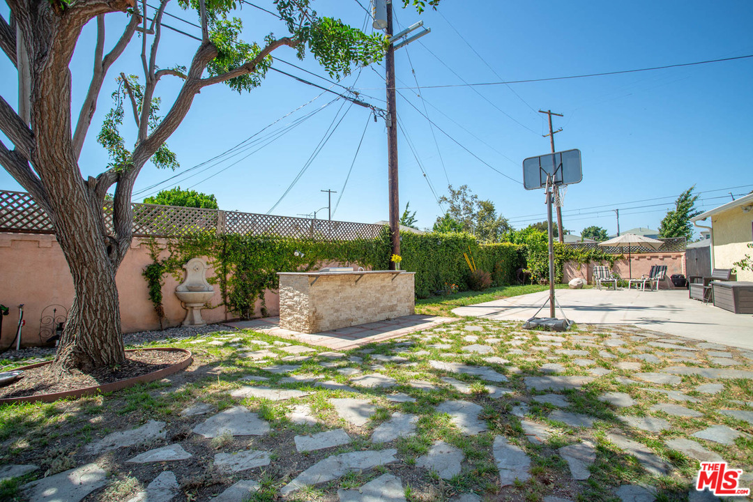 3605 Buckingham Road Los Angeles, CA 90016 - Photo 29 of 31