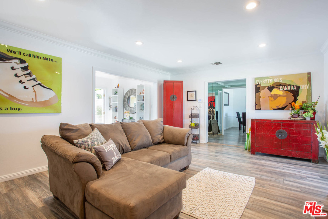 3605 Buckingham Road Los Angeles, CA 90016 - Photo 5 of 31