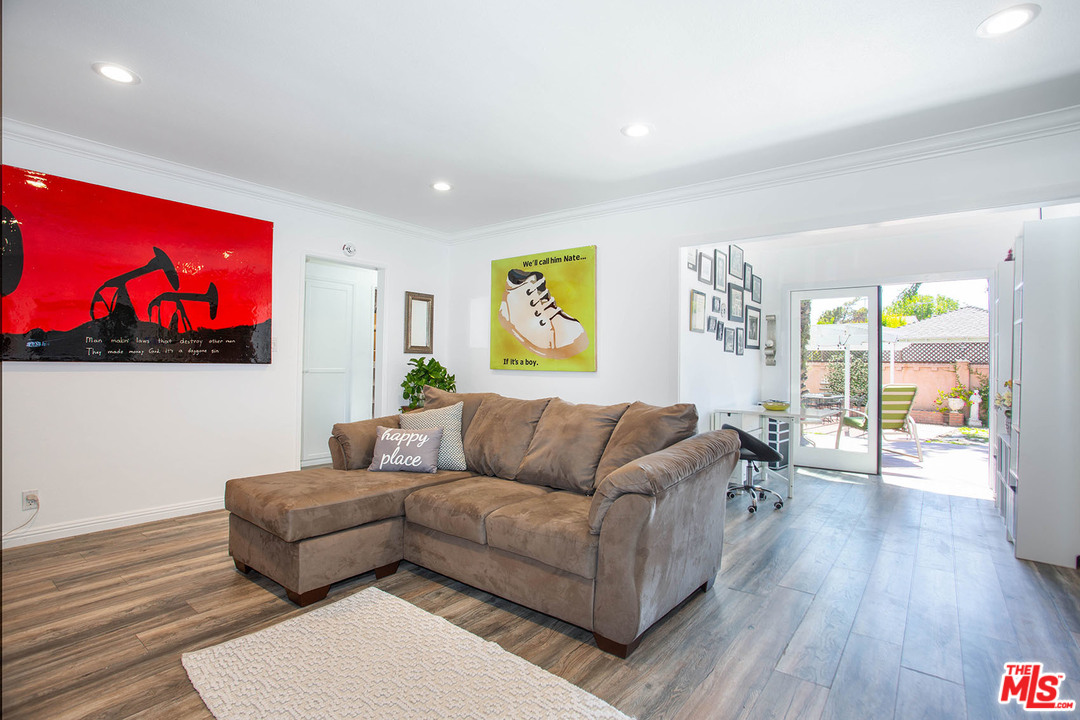 3605 Buckingham Road Los Angeles, CA 90016 - Photo 6 of 31