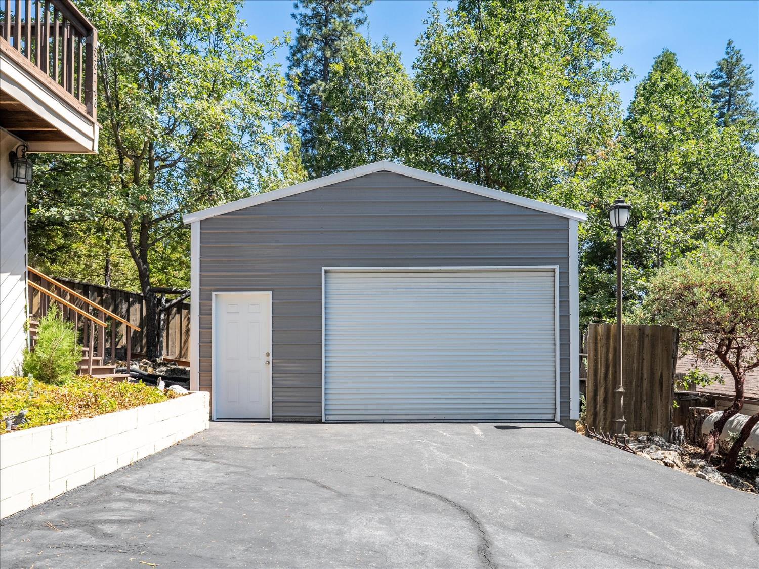 53746 Acorn Road Bass Lake, CA 93604 - Photo 33 of 39 Gallery Image 33