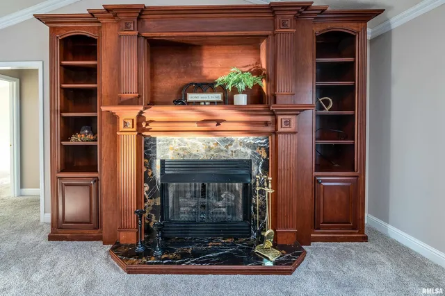 $279,000 | 3004 Willow Branch Lane, Herrin, IL 62948