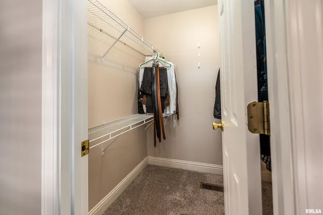 $279,000 | 3004 Willow Branch Lane, Herrin, IL 62948