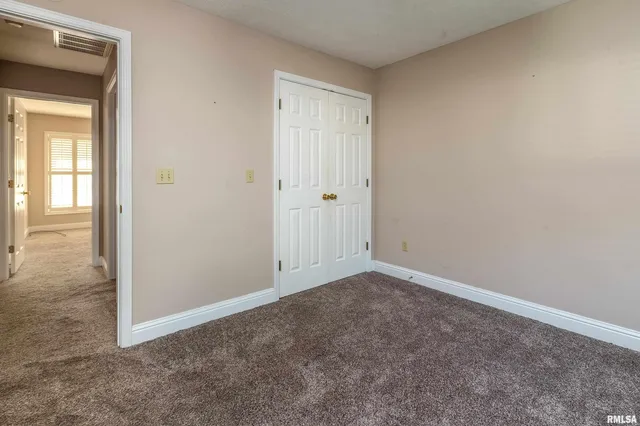 $279,000 | 3004 Willow Branch Lane, Herrin, IL 62948