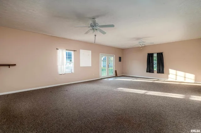 $279,000 | 3004 Willow Branch Lane, Herrin, IL 62948