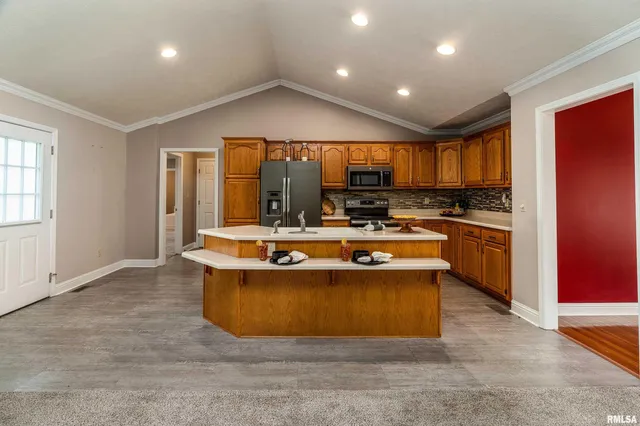 $279,000 | 3004 Willow Branch Lane, Herrin, IL 62948