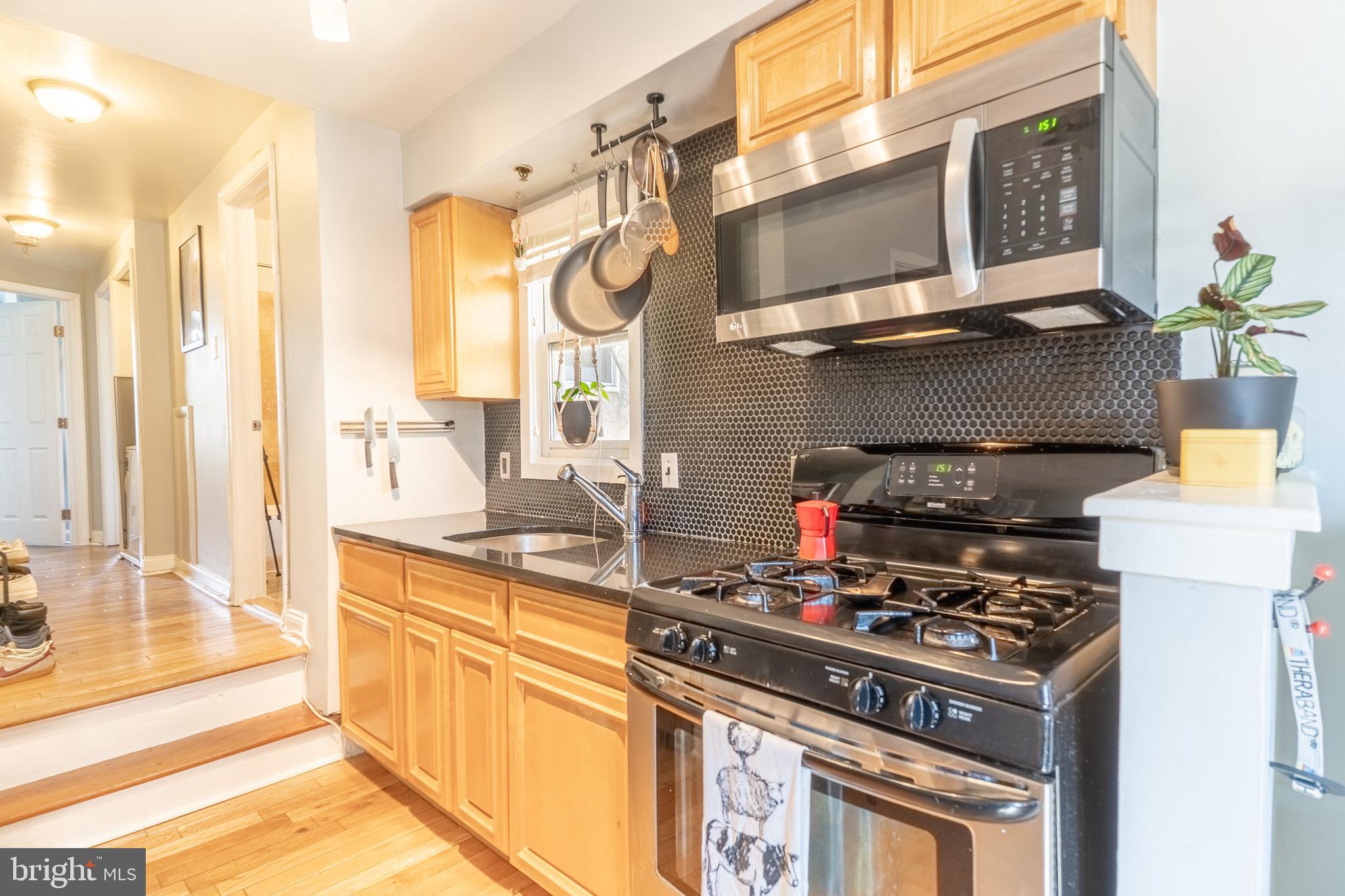 2124 Christian Street, Unit B Philadelphia, PA 19146 - Photo 8 of 17 kitchen