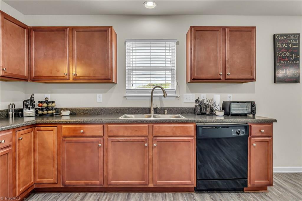 452 Tyro Road Lexington, NC 27295 - Photo 11 of 33