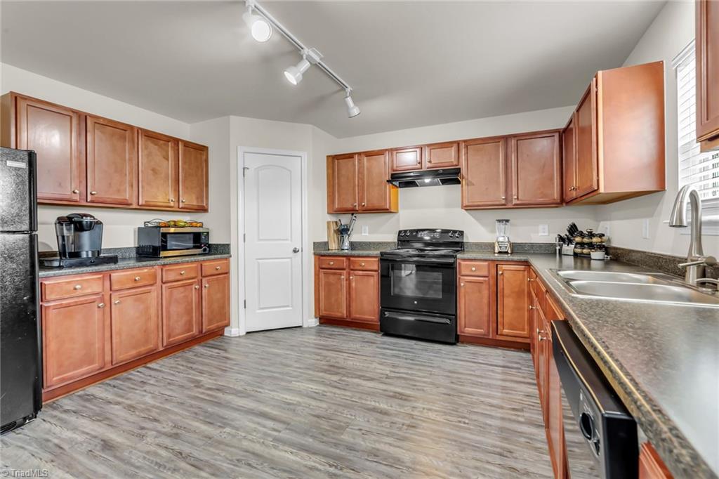 452 Tyro Road Lexington, NC 27295 - Photo 9 of 33