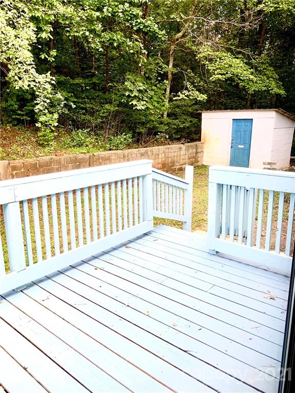 833 Cape Hickory Road, Unit 34 Hickory, NC 28601 - Photo 16 of 20 Gallery Image 16