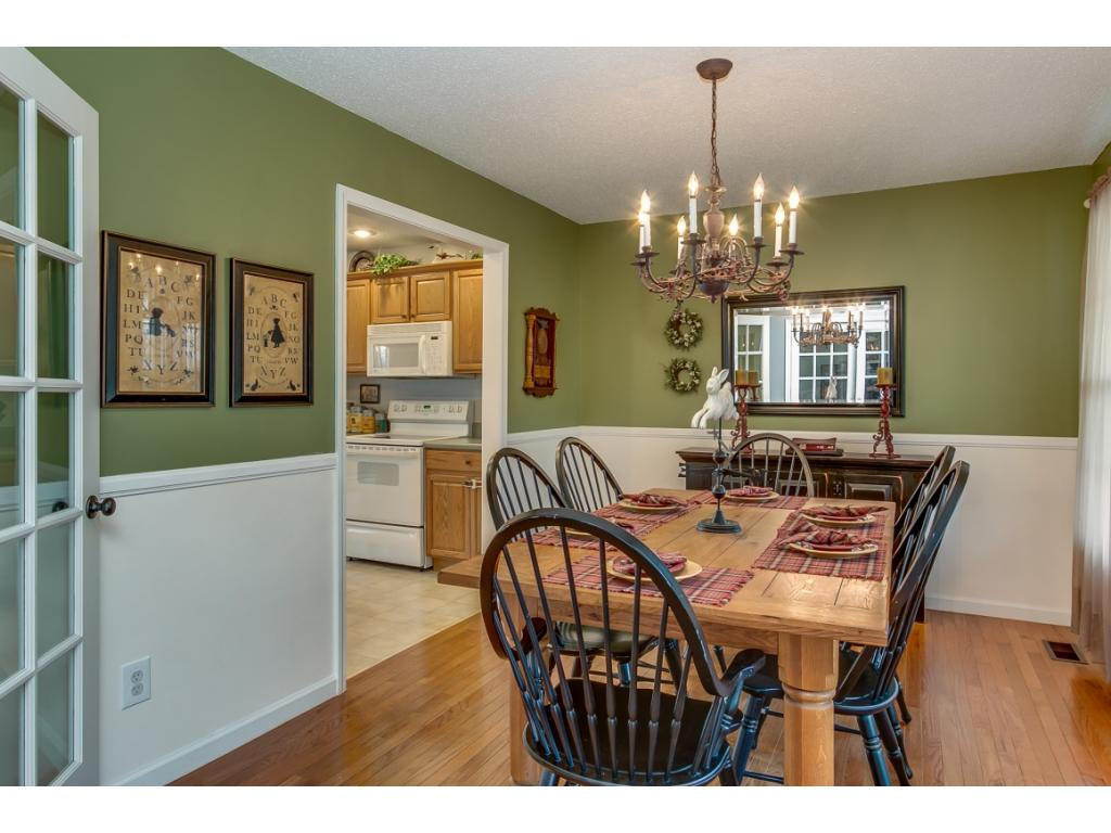 334 Webb Road Piney Flats, TN 37686 - Photo 8 of 22 Dining Room