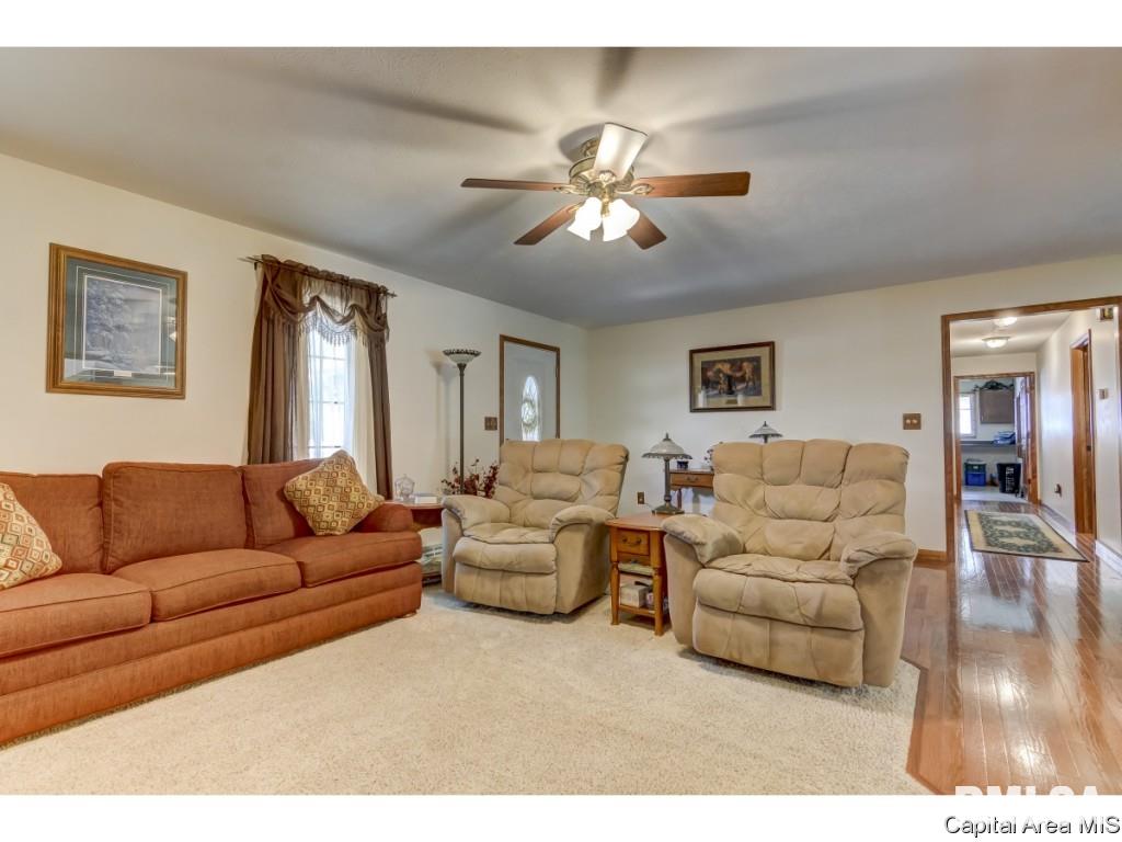 1028 Post Road Springfield, IL 62712 - Photo 8 of 18