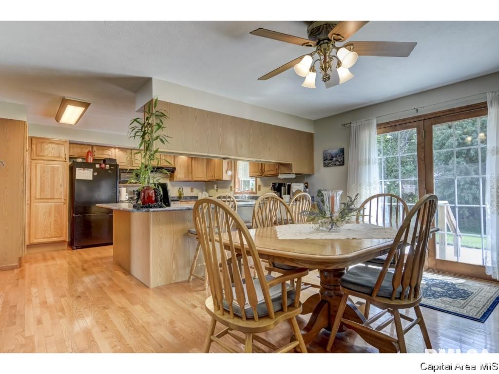 1028 Post Road Springfield, IL 62712 - Photo 9 of 18