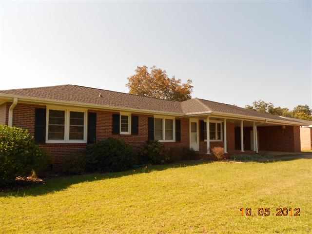 2708 Linmar Circle Anderson, SC 29621 - Photo 1 of 19 Gallery Image 1