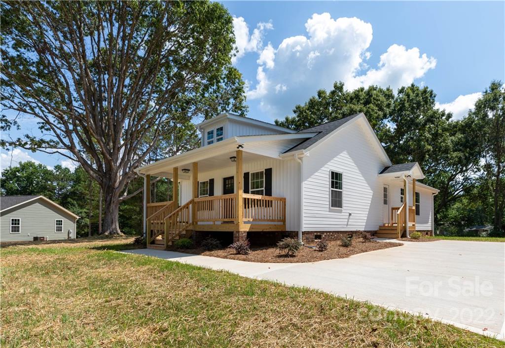 2181 Smithford Road Hickory Grove, SC 29717 - Photo 1 of 32