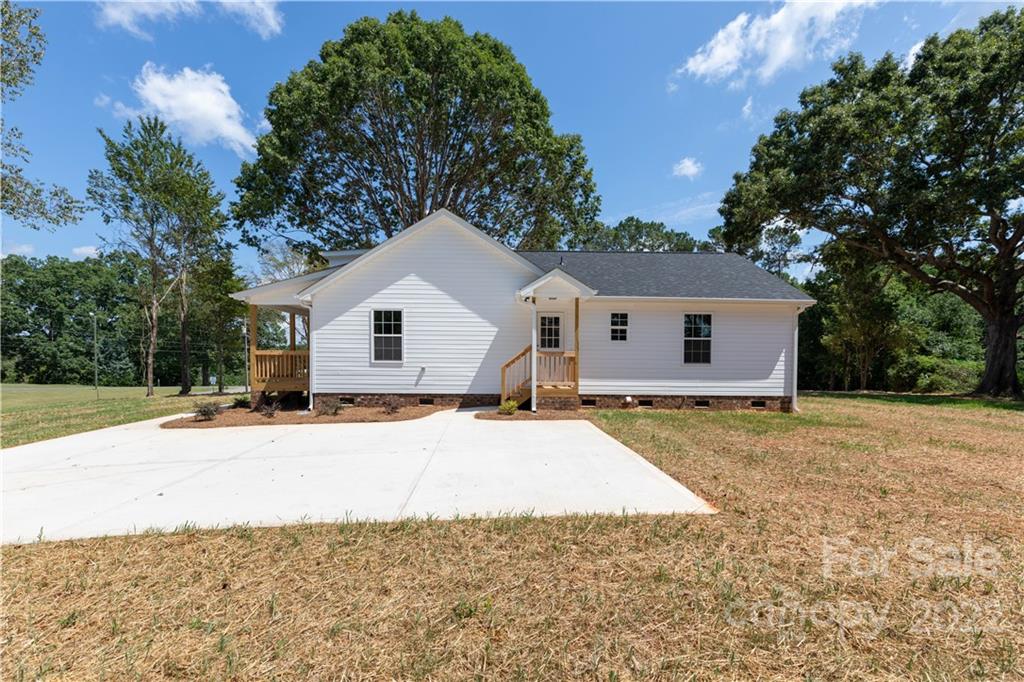 2181 Smithford Road Hickory Grove, SC 29717 - Photo 6 of 32